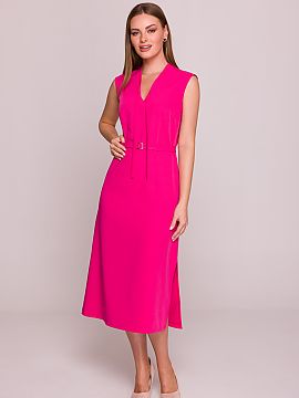 Daydress Stylove  Discover elegance and comfort in one with this unique midi dress. Designed and made in Poland, it combines classic style with modern details