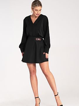 Short skirt Figl  Stylish mini skirt with a light, flared cut, made of elegant material. Model with an elastic waistband and a side strap with a buckle.