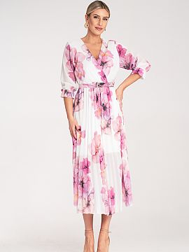Daydress Figl  Midi dress with an eye-catching floral print and pleats. Model with a wrap neckline, elastic waistband and a belt accentuating the waist. 3/