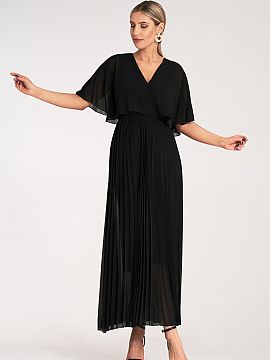 Cocktail dress Figl  Maxi dress with loose, semi-transparent sleeves resembling a cape with pleated bottom. V-neckline, elastic waist accentuating the silhouette