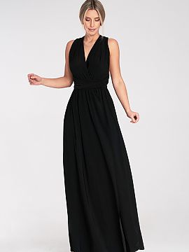 Long dress Figl  Maxi dress with a sweetheart neckline. The universal tie allows you to wear the dress in many ways. In front, a striking slit.