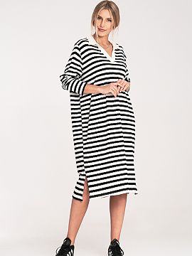 day dress Figl  Knitted striped dress with a collar and long sleeves. One size fits all. The length of the dress is below the knee.