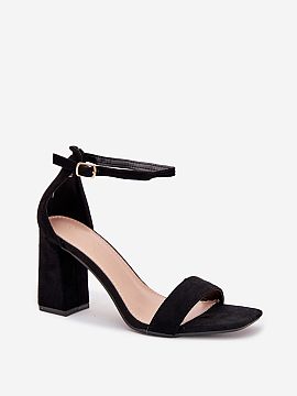 Heel sandals Step in style