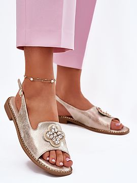 Sandals Step in style  Women\'s eco leather sandals are an elegant option for warm days. Set on a flat heel, they offer comfort and stability throughout the day. A