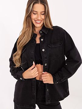 Jacket Sublevel  Classic denim jacket of standard length is a must-have in every casual wardrobe. Made of high-quality cotton, it will be perfect for the spr