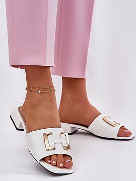 Flip-flops Step in style  Elegant women\'s flip-flops from the Vinceza brand are a combination of style and comfort that will work in many special occasions. Made of 