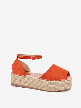 Sandals Step in style