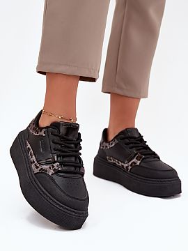 Sport Shoes Step in style  Women\'s sneakers from Big Star. Made of eco leather, placed on a platform that adds height and slims the silhouette. Soft insole provides c