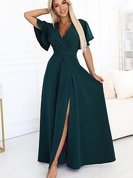 Long dress Numoco  The Jennifer dress by Numoco is elegance and comfort in one. The maxi model with an eye-catching wrap neckline beautifully accentuates the b
