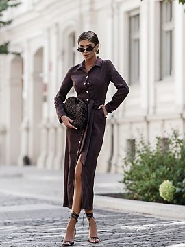 day dress LaBalancia  Discover elegance and comfort in the ILYA Brown dress, which perfectly combines style with comfort. This key piece of clothing will make you