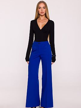 Women trousers Moe  Classic women\'s trousers made of smooth suit fabric with a matte finish are an elegant and timeless proposal for many stylizations. The mat