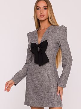 Daydress Moe  The unique dress made of tweed fabric in a melange pattern is an elegant proposal with a touch of modern character. The structural material 