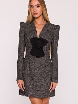 Daydress Moe  The unique dress made of tweed fabric in a melange pattern is an elegant proposal with a touch of modern character. The structured material 