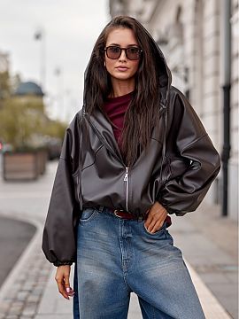 Jacket Roco Fashion  Hoodiva jacket is a modern model with an oversized cut, made of high-quality eco-leather that perfectly fits the silhouette. Equipped with a