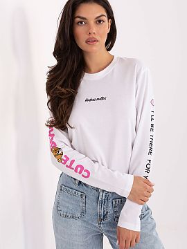 Blouse Sublevel  Women\'s longsleeve blouse in a casual style, perfect for everyday occasions. Made of high-quality cotton, it provides comfort and a pleasan