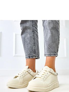 Sport Shoes Solea  Stylish low-cut sports shoes that combine comfort and fashionable design. Made of high-quality synthetic leather, with a classic, round toe 