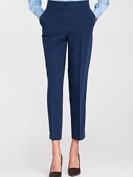 Women trousers Nife  Elegant women\'s trousers in a fit cut, tailored to the silhouette, made of high-quality material that ensures comfort. The model has a medi