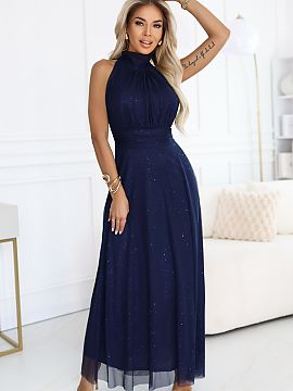 Long dress Numoco  Veronica is a unique proposition for women who want to stand out with elegance and class during the most special occasions. The long navy ma