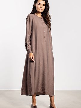 day dress awama  The maxi dress with a simple cut A combines elegance with everyday comfort. The ankle-length subtly elongates the silhouette, and the minima