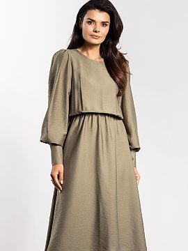 day dress awama  An elegant midi dress with a loose cut combines comfort with feminine style. The looser top harmoniously complements the elastic waistband, 