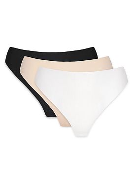 Set Gorteks  Three-pack of seamless strings. The seamless cut of the strings ensures discretion, panties are invisible even under tight clothing. Comfort