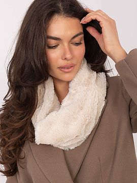 Chimney AT  Stylish and pleasant to the touch fur collar, which will be perfect for colder days. Made of soft, fluffy material, it provides warmth and e