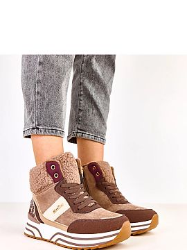 Sport Shoes Solea  Comfortable and stylish women\'s sports shoes, made of suede-like synthetic leather, which perfectly combine a sporty character with comfort