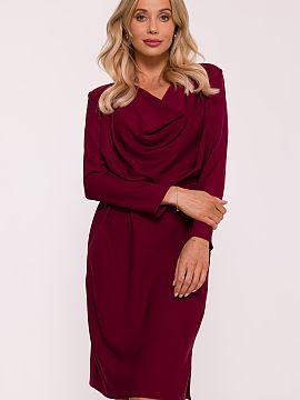 Evening dress Stylove  An elegant pencil dress made of smooth fabric with a subtle, slightly shiny finish. The model delights with a sensual water neckline, which 