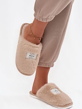 Slippers Step in style  Fur women\'s slippers are an ideal proposition for lovers of warmth and cozy comfort. The model with covered, wide, and gently rounded toes 