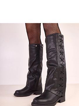 Kozaki Solea  Modern and functional boots with a detachable outer layer of the upper, which allow for creating two different stylizations in one model. Ma