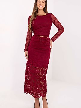 Skirt Italy Moda  Stylish and feminine lace skirt, perfect for everyday wear, work, and formal occasions. Made of a high-quality blend of polyester, elastane,