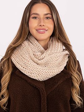 Chimney AT  Stylish and practical snood made of high-quality polyester, which ensures durability and wearing comfort. The thickly woven model effectivel