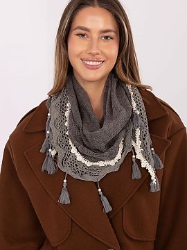 Scarf AT  Elegant and feminine triangular scarf with a varied texture of material, made of delicate viscose, which is pleasant to the touch and lightw