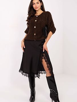 Skirt Rue Paris  Elegant midi skirt with a classic, feminine cut, perfect for both everyday wear and more formal occasions. Made of high-quality fabric with 