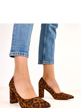 Block heel pumps Solea  Stylish slip-on pumps made of high-quality ecological suede leather, combining elegance with a fashionable accent. The model is embellished 