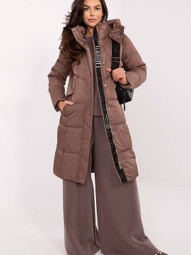 Jacket MBM  This women\'s down jacket is a reliable choice for chilly days in the autumn/winter season. Made of durable polyester, it is lightweight yet