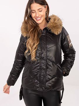 Jacket MBM  This women\'s down jacket is the perfect combination of style, functionality, and comfort, perfect for cool days in the fall/winter season. 
