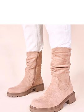 Botki Solea  Discover the latest trend in fashion with beige ruched platform boots from the Gemre brand. These stylish flat boots are the perfect choice 