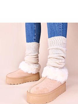 Snow boots Solea  Discover the elegance and comfort of winter days with our light beige snow boots with fur Deesi. These unique women\'s snow boots are the pe