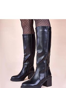 Heeled boots Solea  Discover the black boots with a flexible insert on the heel by the renowned brand Gemre. These stylish flat boots are a combination of elega