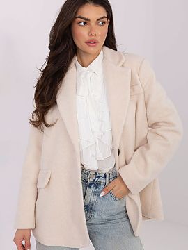 Coat Rue Paris  Stylish and elegant women\'s boucle coat with a blazer cut is the perfect proposal for the autumn/winter season. Made of a pleasant to the t
