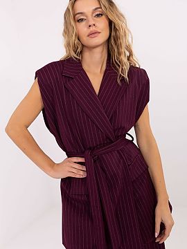 Gilet Rue Paris  Stylish women\'s fabric vest is the perfect choice for formal occasions and work, when you want to combine elegance and modern form. The str