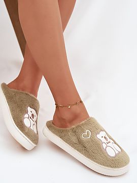 Slippers Step in style  Furry women\'s slippers decorated with a teddy bear and hearts motif are an exceptionally charming proposition for lovers of sweet, home acc