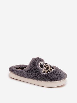 Slippers Step in style