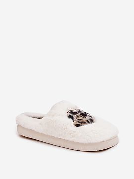 Slippers Step in style