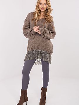 sweter Factory Price  Elegant women\'s sweater with a long cut, perfect for both everyday wear and more formal occasions. Made from a soft and pleasant to the tou