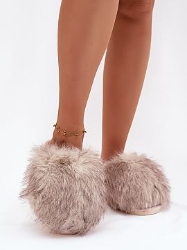 Slippers Step in style  These women\'s slippers are a great choice if you are looking for something that will provide you with warmth and comfort on cold days. Soft