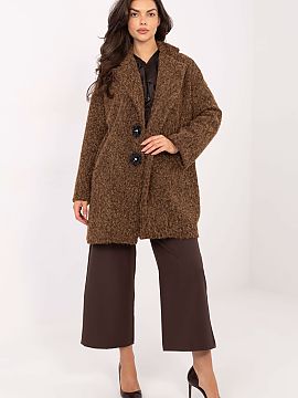 Coat Factory Price  This elegant, transitional women\'s coat is a stylish proposal for the autumn, winter, and spring season. Made of polyester fabric with a va