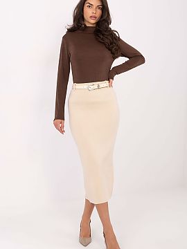 Skirt Factory Price  An elegant knitted skirt made of ribbed material that beautifully fits the silhouette and emphasizes feminine shapes. Thanks to the high-qua