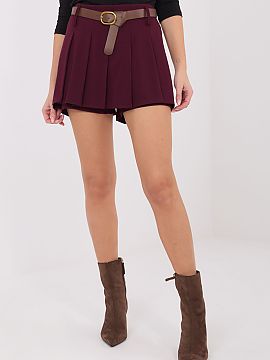 Skorts Rue Paris  Modern and comfortable skort with a casual character, perfect for everyday wear and work. Made of a blend of viscose, nylon, and elastane, t